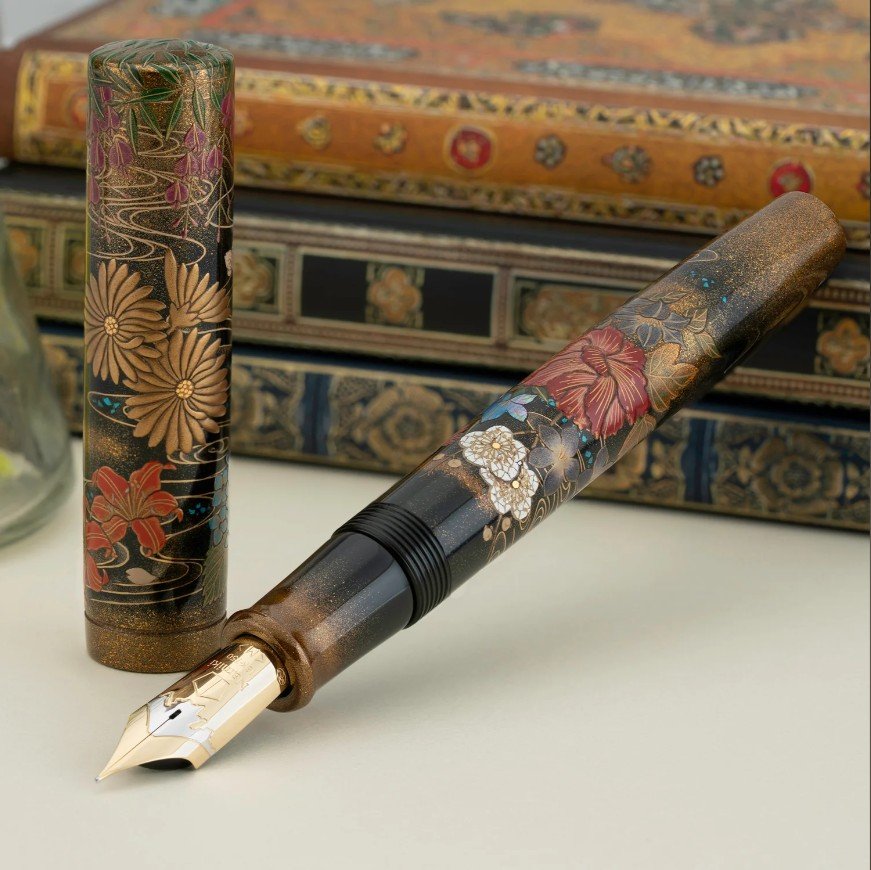 Namiki Emperor Maki-e Fountain Pen – Blooming Flowers in Profusion (Limited Edition 2025) - Ảnh 9